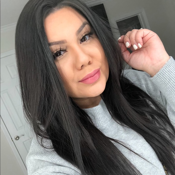 Meet your Posher, Ingrid - Picture 1 of 1